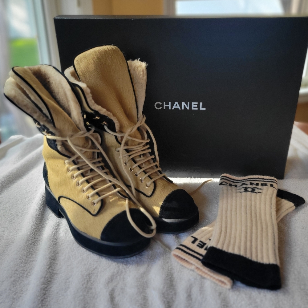 SOLD CHANEL 22B Beige & Black Pony Hair Suede Shearling Lace-Up Combat Boots 37
